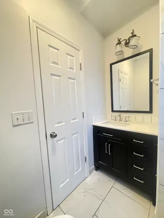 $1,299 | 3818 Central Avenue, Indianapolis, IN 46205