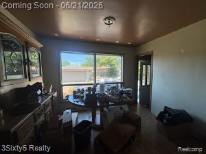 35852 Pinetree Street Livonia, MI 48150 - Photo 4 of 6
