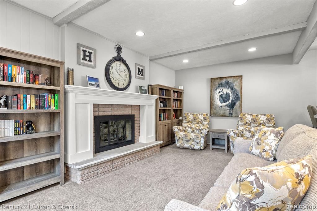 456 Buckingham Road Canton, MI 48188 - Photo 18 of 47