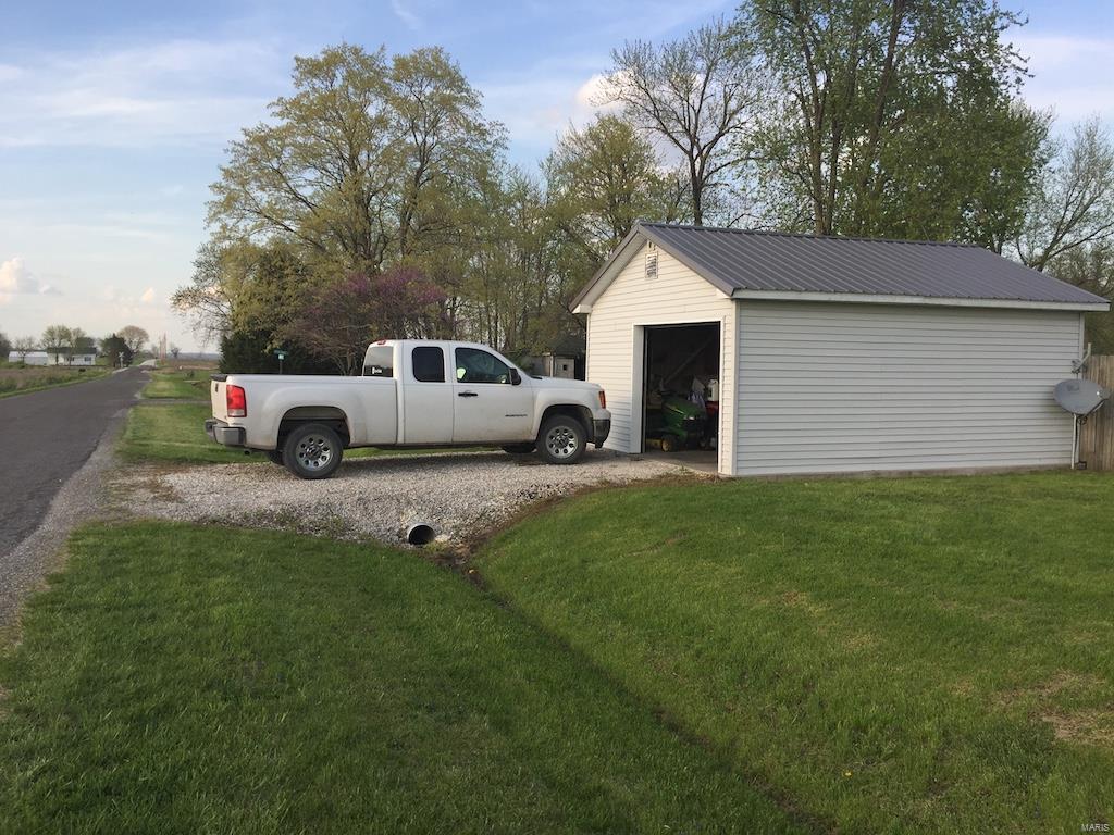 601 Promenade Kane, IL 62054 - Photo 17 of 18 Gallery Image 17