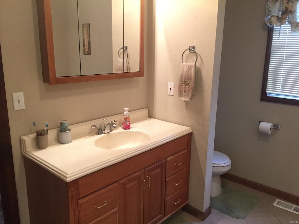 601 Promenade Kane, IL 62054 - Photo 8 of 18 Gallery Image 8