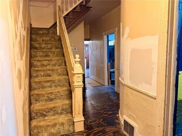 $45,000 | 801 Cowan Avenue, Jeannette, PA 15644