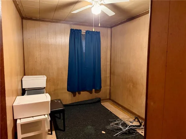 $45,000 | 801 Cowan Avenue, Jeannette, PA 15644