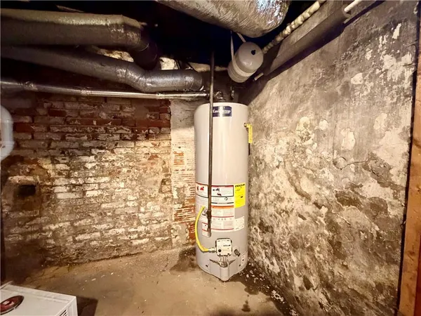 $45,000 | 801 Cowan Avenue, Jeannette, PA 15644