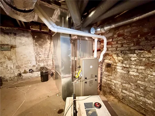 $45,000 | 801 Cowan Avenue, Jeannette, PA 15644