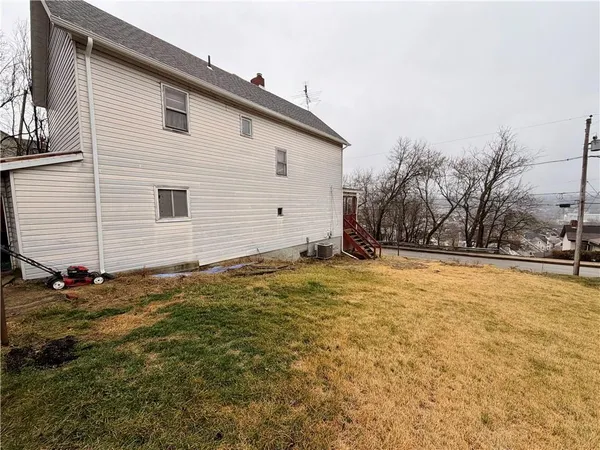 $45,000 | 801 Cowan Avenue, Jeannette, PA 15644