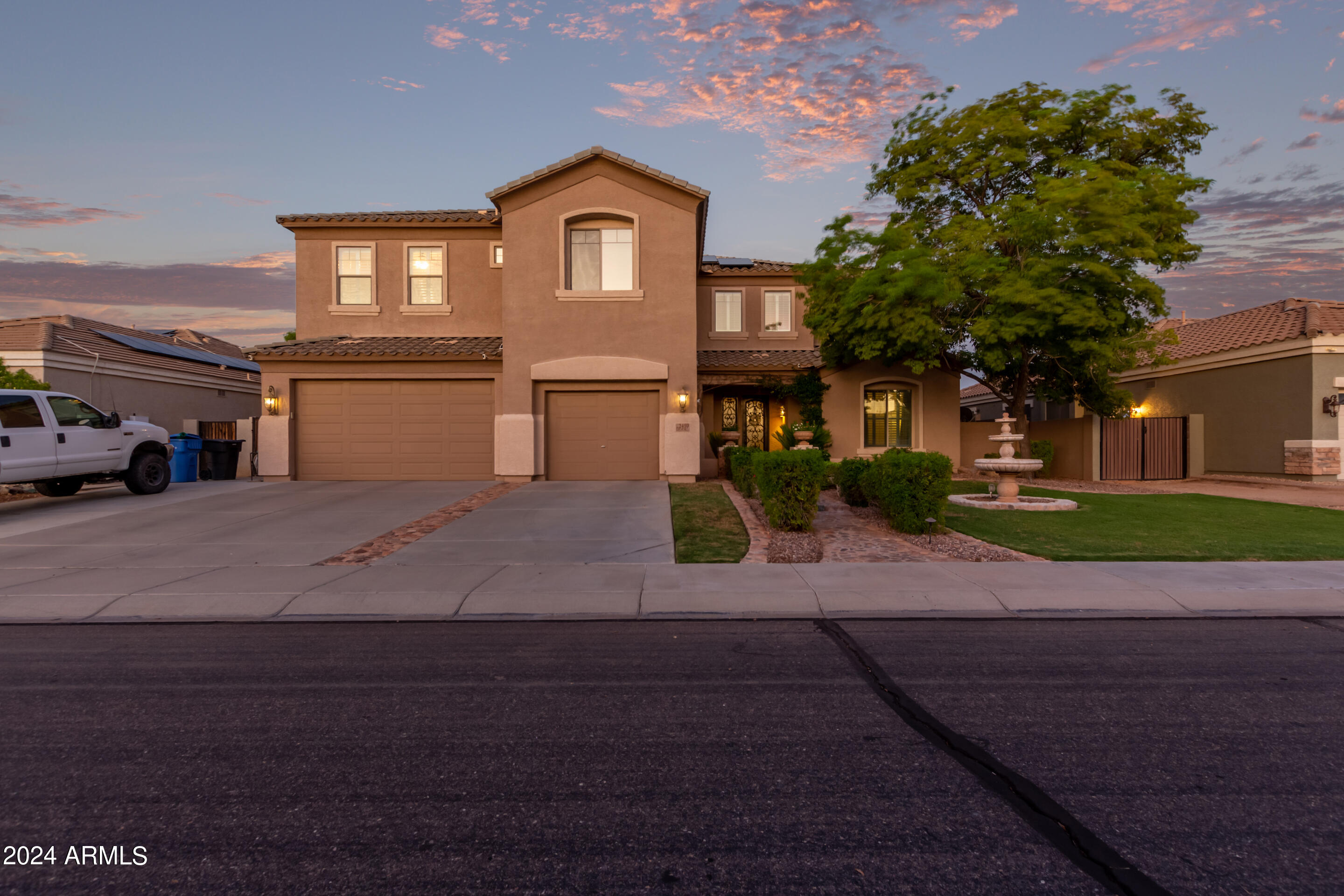 2459 South Racine Lane Gilbert, AZ 85295 - Photo 1 of 48 01 - Racine
