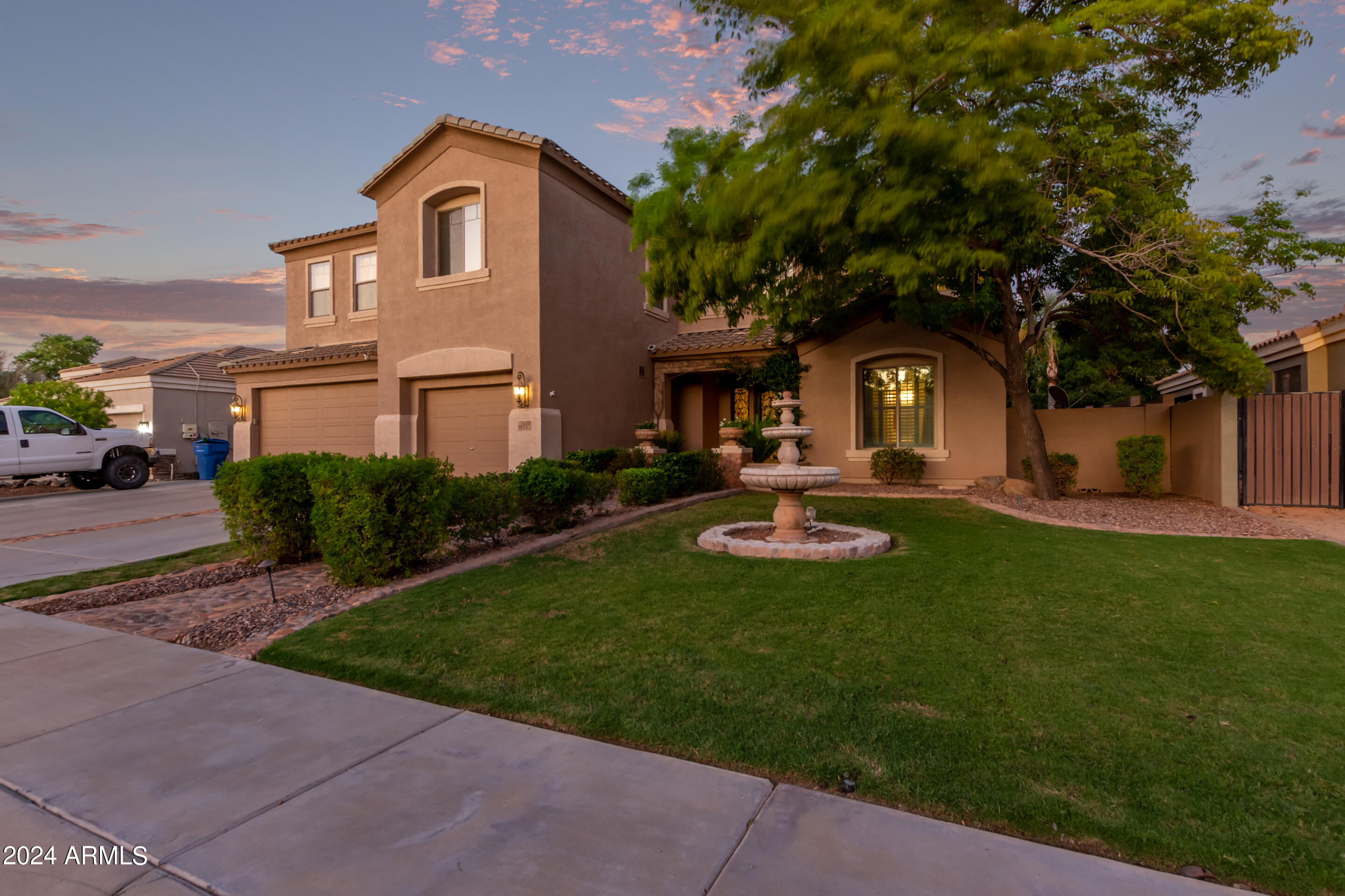 2459 South Racine Lane Gilbert, AZ 85295 - Photo 3 of 48 03 - Racine