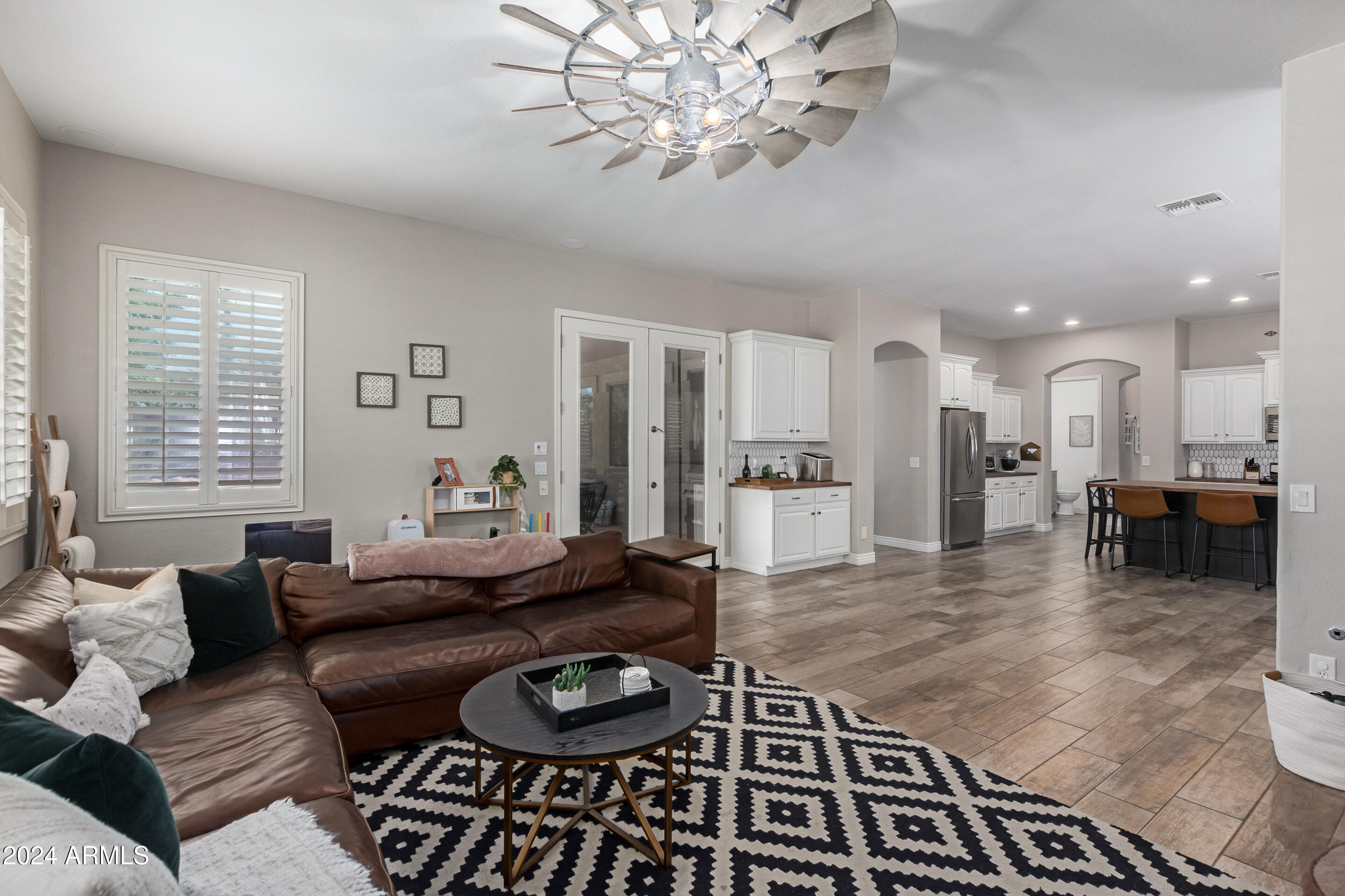 2459 South Racine Lane Gilbert, AZ 85295 - Photo 5 of 48 08 - Racine