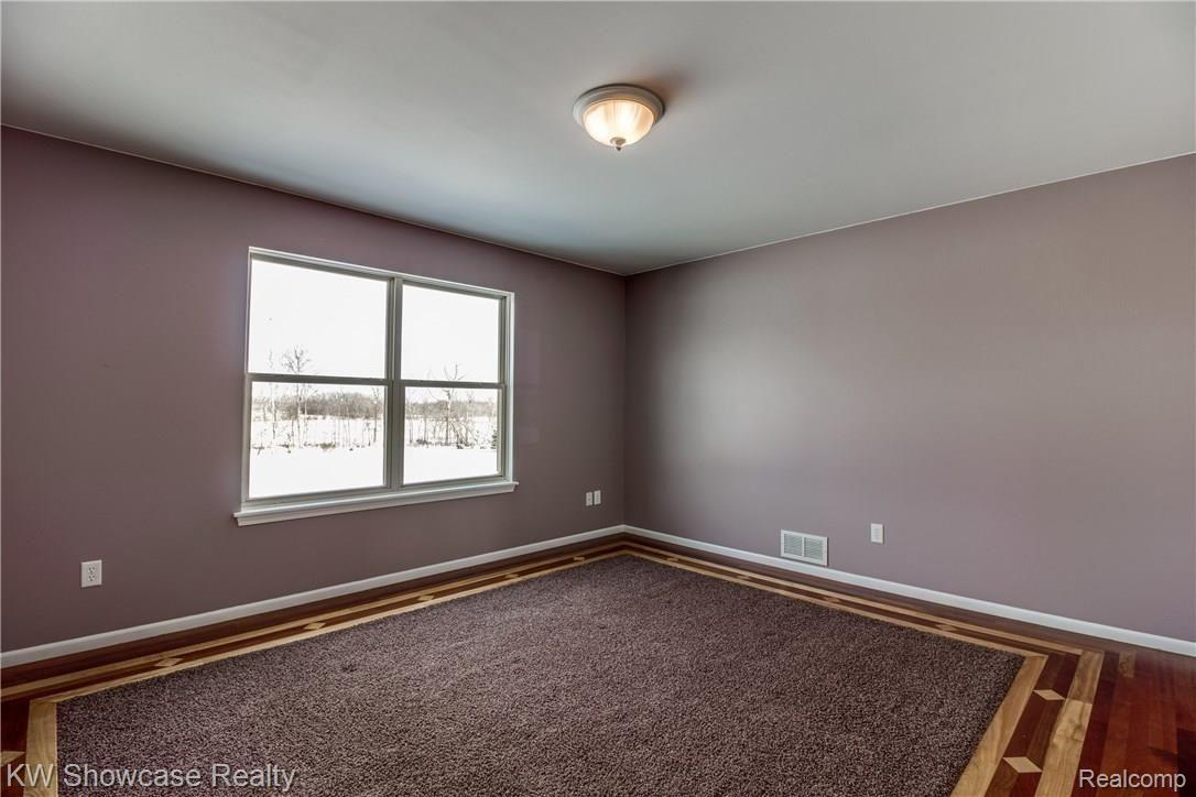 4664 Holly Lake Road Lapeer, MI 48446 - Photo 35 of 59 Interiors (29 of 40).jpg