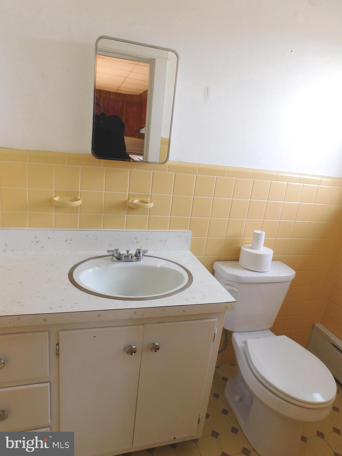 201 North Union Road Hammonton, NJ 08037 - Photo 15 of 25 half bathroom on main floor