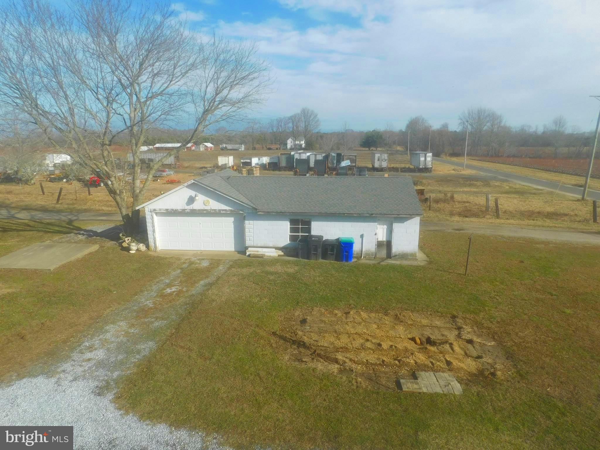 201 North Union Road Hammonton, NJ 08037 - Photo 7 of 25 view of garage in the back yard