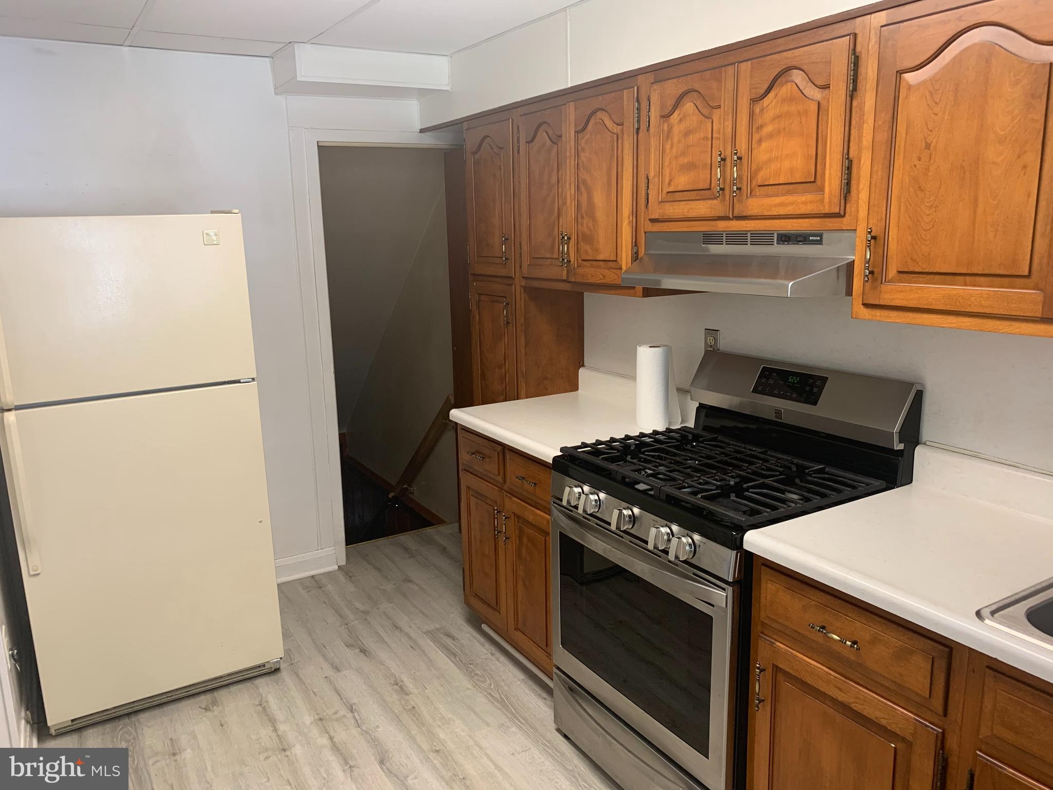7841 Lockwood Road Baltimore, MD 21222 - Photo 4 of 16