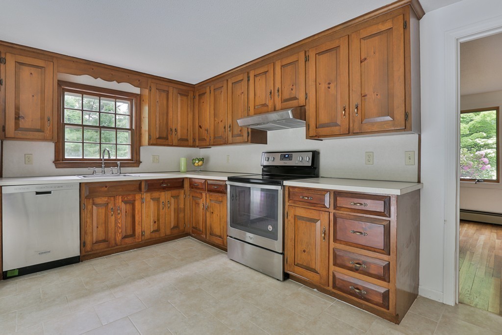 5 Pingree Farm Road Georgetown, MA 01833 - Photo 8 of 27