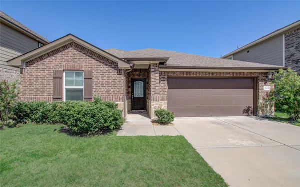 $2,300 | 2815 Dry Creek Drive, Missouri City, TX 77459