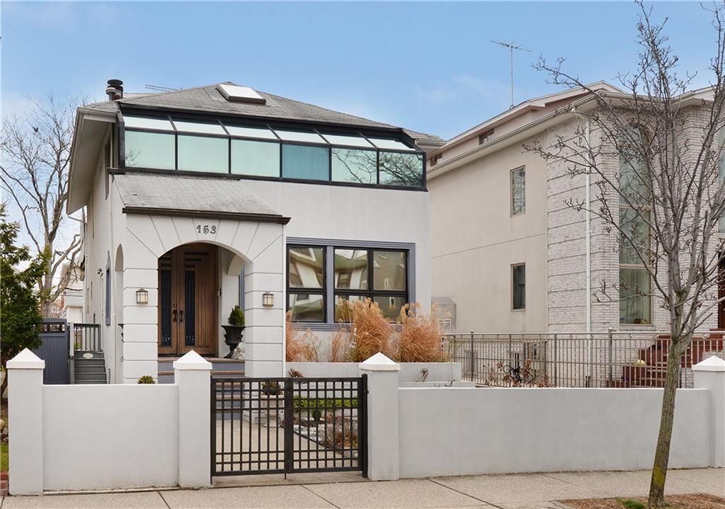 153 Amherst Street Brooklyn, NY 11235 - Photo 3 of 22 Gallery Image 3
