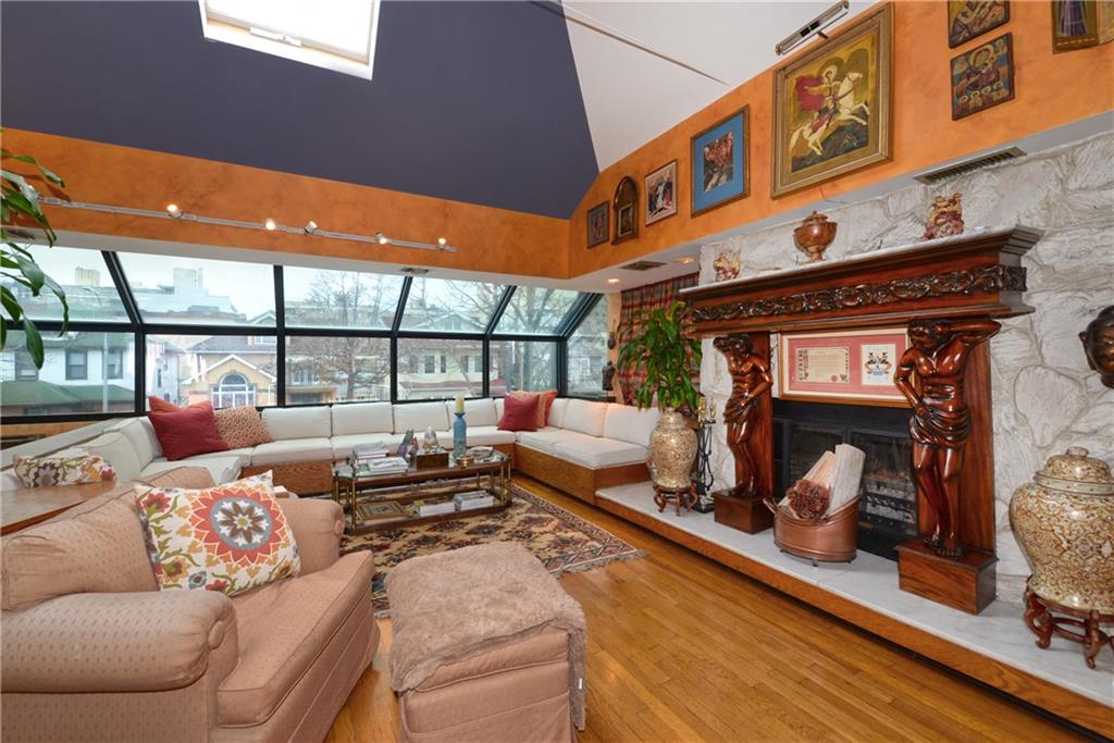 153 Amherst Street Brooklyn, NY 11235 - Photo 9 of 22 Gallery Image 9