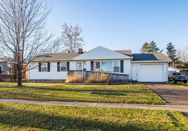 $129,000 | 101 Hays Circle, Silver Bay, MN 55614