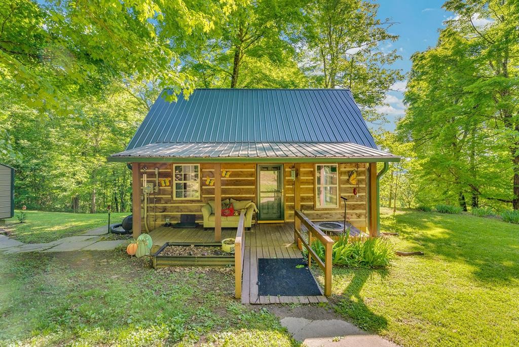 755 Woody Road Byrdstown, TN 38549 - Photo 1 of 37