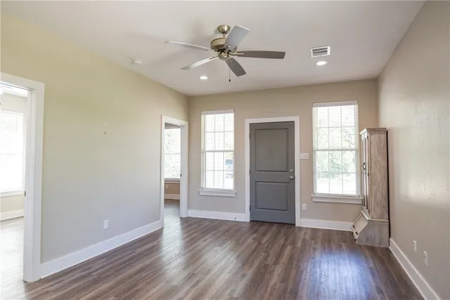 $1,395 | 6389 Farm To Market 244, Anderson, TX 77830