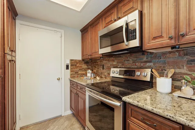 $596,500 | 2610 Meadow Brook Lane, Tracy, CA 95376