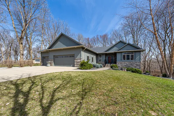 $609,900 | 150 Joray Drive, Mankato, MN 56001