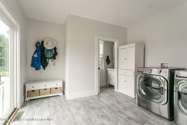 a view of utility room with washer and dryer