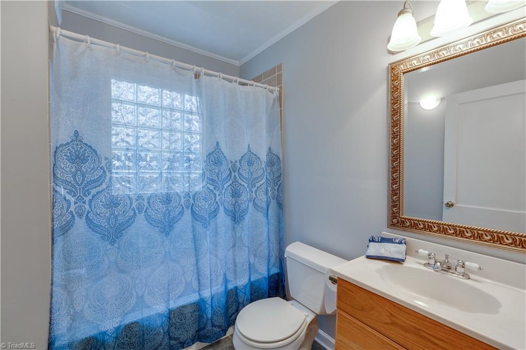 166 Frye Bridge Road Clemmons, NC 27012 - Photo 14 of 24 Gallery Image 14