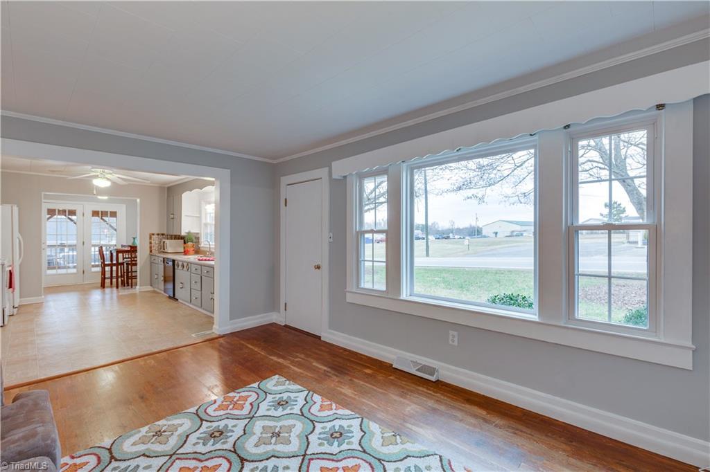 166 Frye Bridge Road Clemmons, NC 27012 - Photo 7 of 24 Gallery Image 7