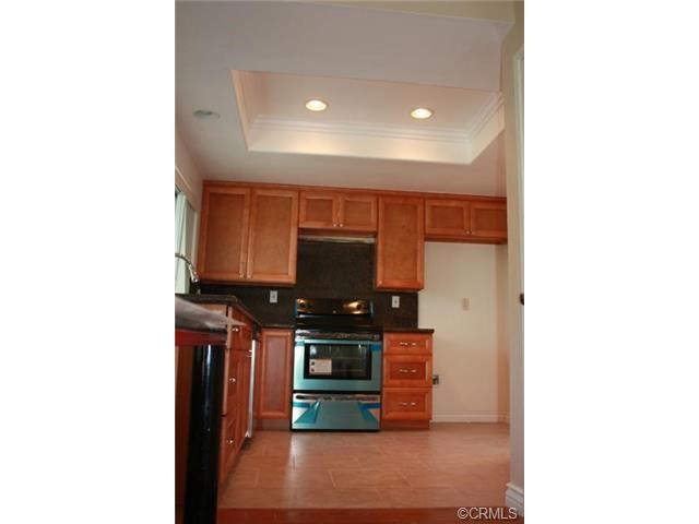 21530 Chirping Sparrow Road Diamond Bar, CA 91765 - Photo 6 of 16 Kitchen