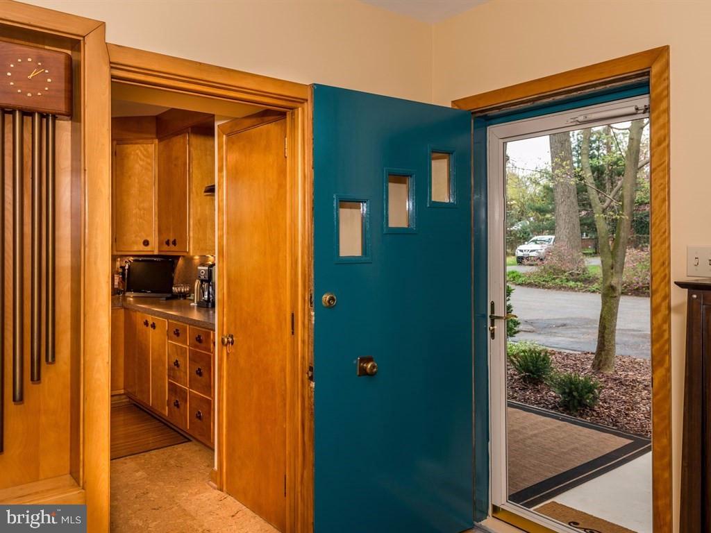134 Woodside Road Lancaster, PA 17601 - Photo 3 of 29 Gallery Image 3