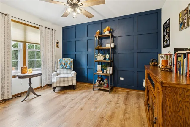 $285,000 | 1204 Glen Mor Drive, Unit B, Shorewood, IL 60404