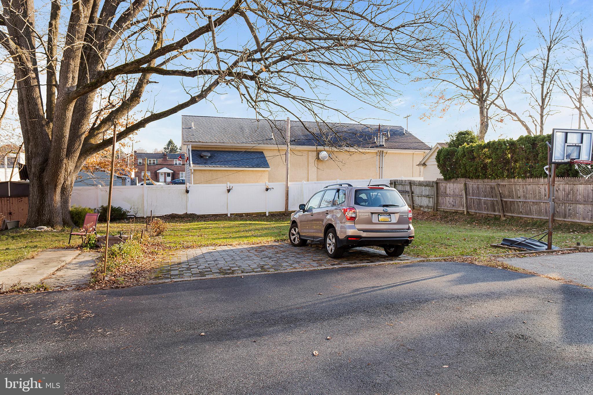 411 Spring Road Havertown, PA 19083 - Photo 23 of 26
