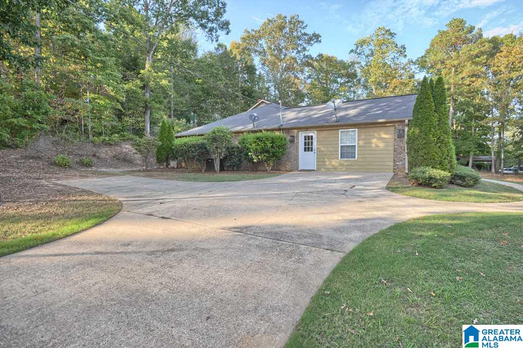 669 Mt Moriah Road Pell City, AL 35125 - Photo 3 of 27