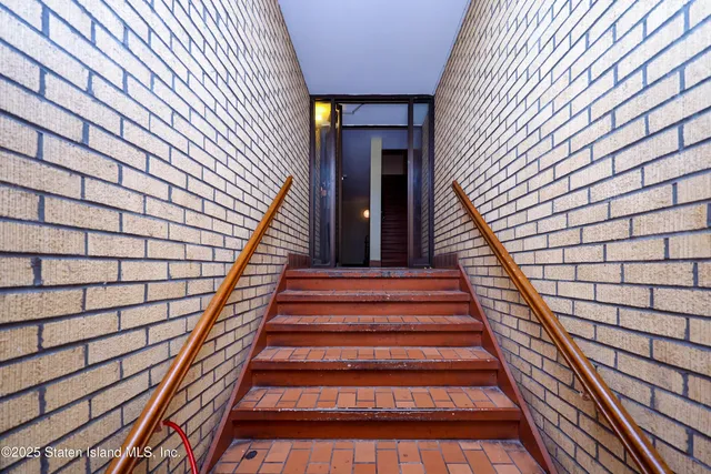 $4,999,000 | 41-37 Parsons Boulevard | Murray Hill - Flushing