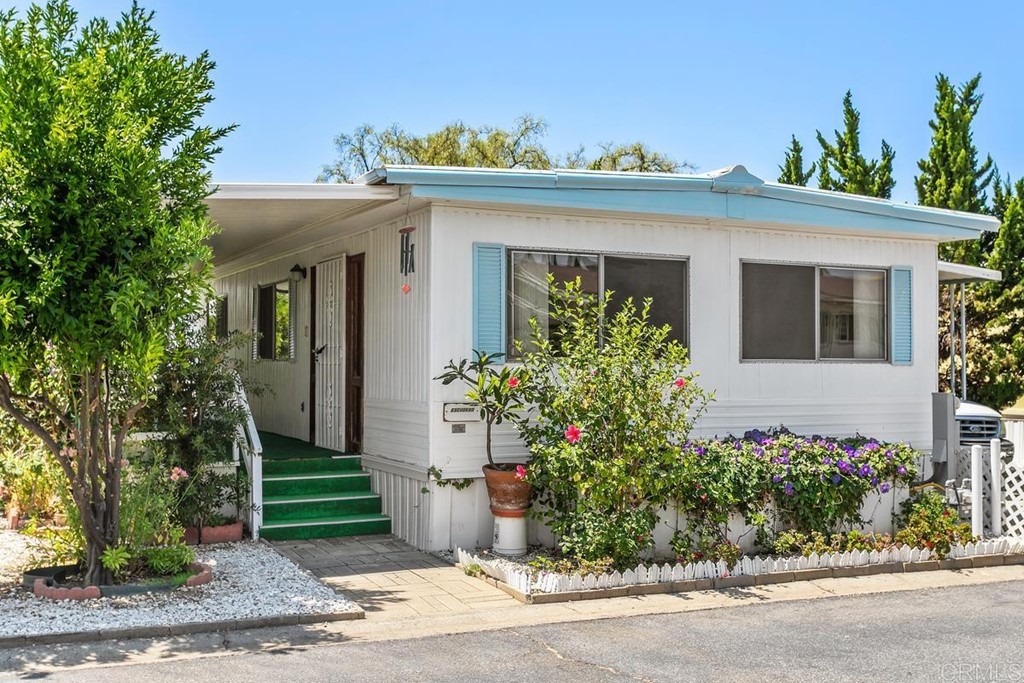 1120 East Mission Road, Unit 51 Fallbrook, CA 92028 - Photo 1 of 1