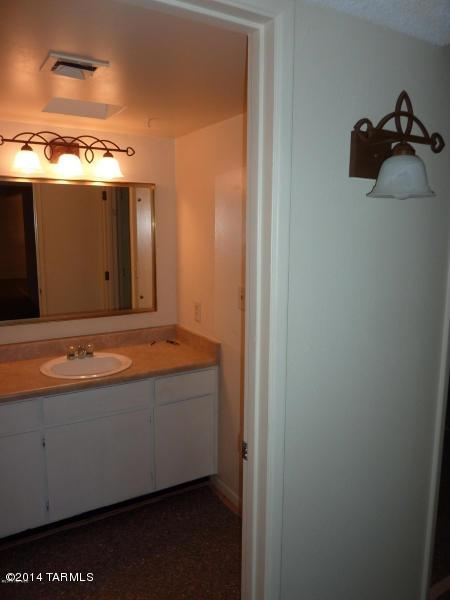 4830 East Fort Lowell Road, Unit F Tucson, AZ 85712 - Photo 7 of 12