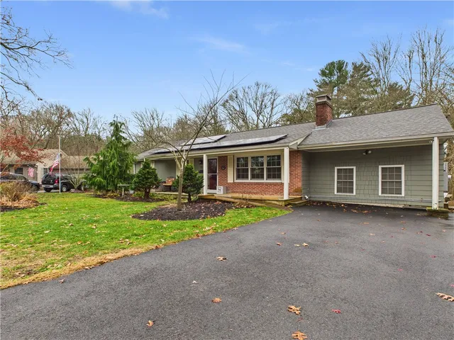 $574,900 | 77 Fairfield Drive, North Kingstown, RI 02852