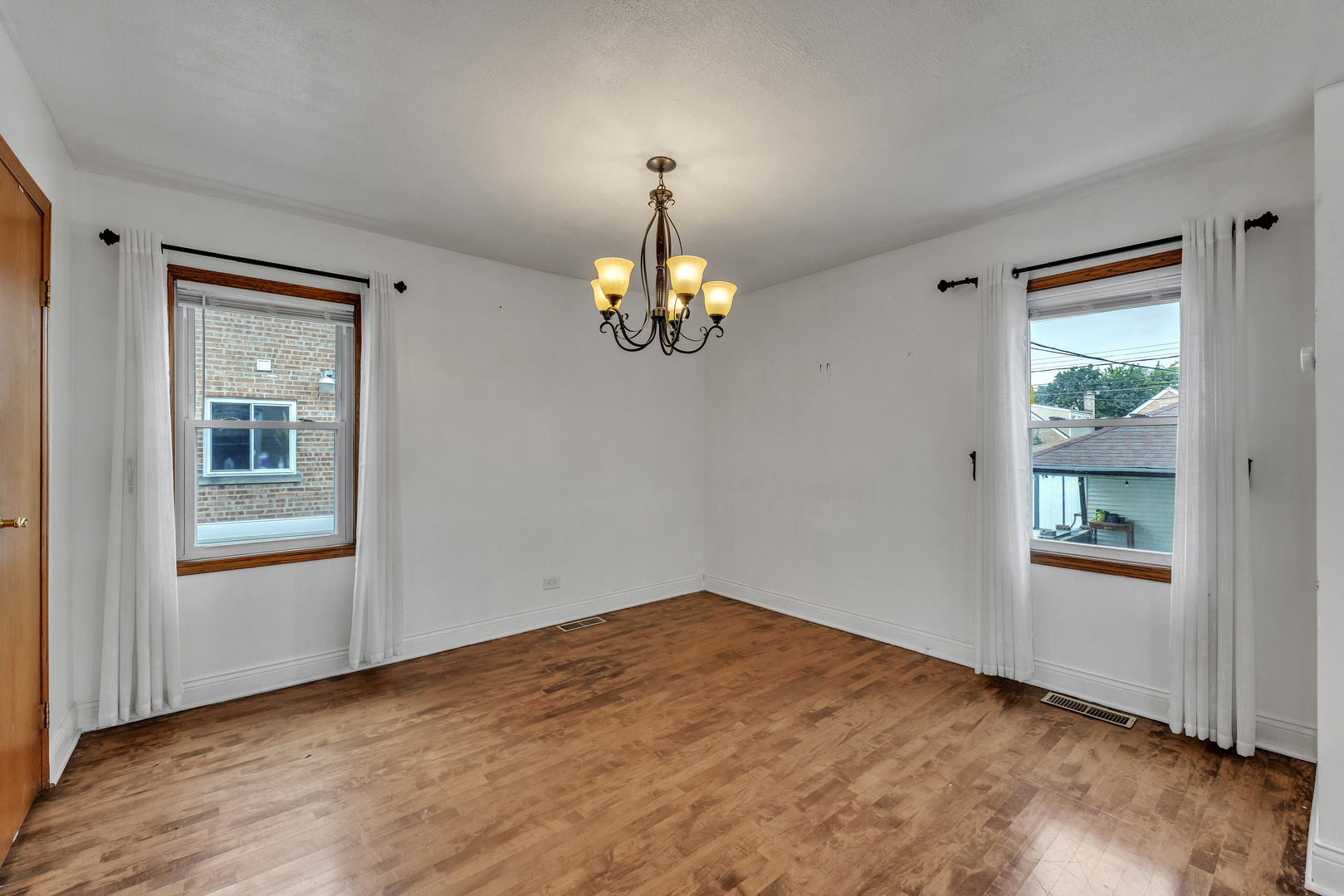 3814 West 69th Place Chicago, IL 60629 - Photo 7 of 25