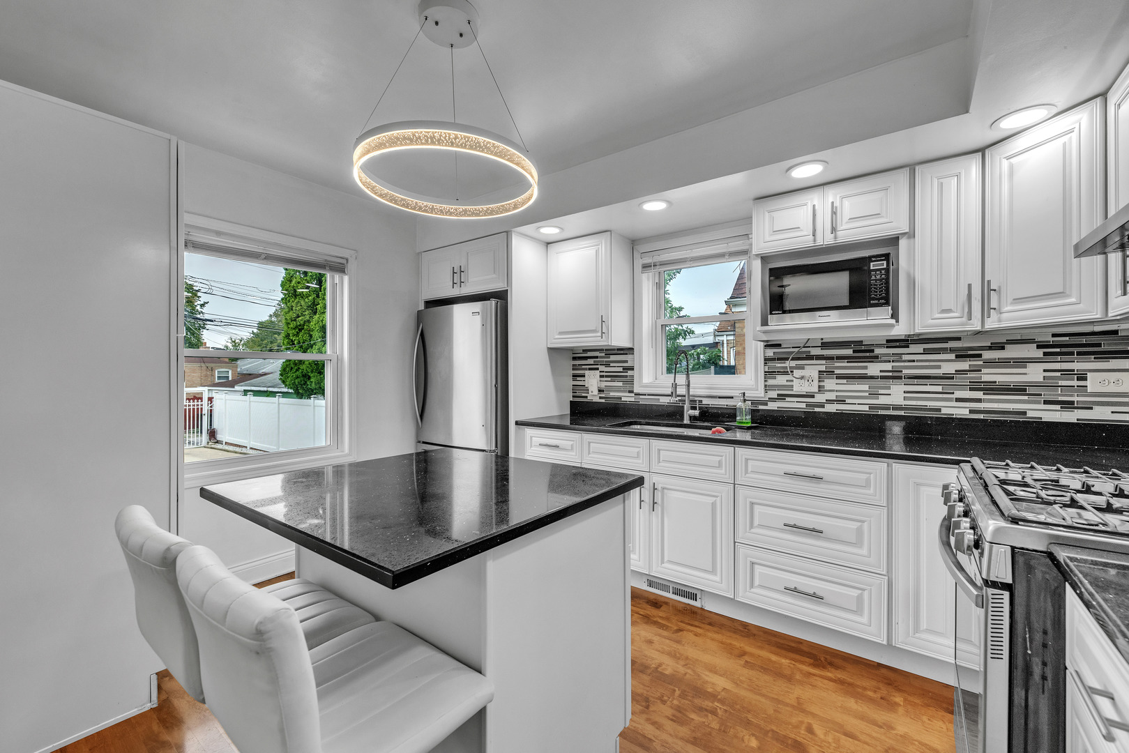 3814 West 69th Place Chicago, IL 60629 - Photo 10 of 25