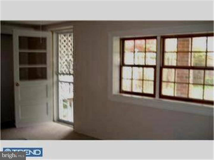 12404 Academy Road Philadelphia, PA 19154 - Photo 5 of 20 Family Room