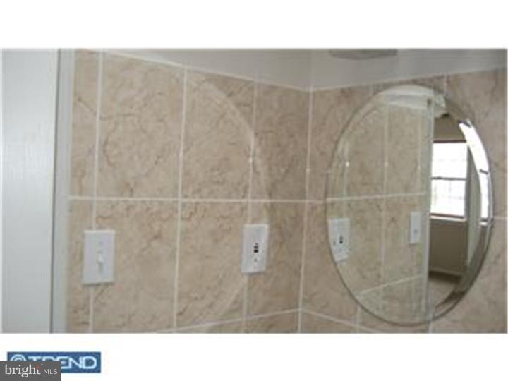 12404 Academy Road Philadelphia, PA 19154 - Photo 8 of 20 Bathroom