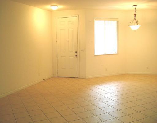 2030 Oakhurst Way Riviera Beach, FL 33404 - Photo 4 of 16 Additional Photo