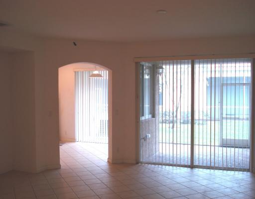 2030 Oakhurst Way Riviera Beach, FL 33404 - Photo 5 of 16 Additional Photo