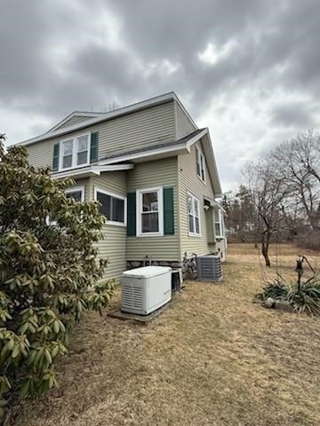 10 Idalla Avenue Worcester, MA 01606 - Photo 2 of 6 a front view of a house with a yard