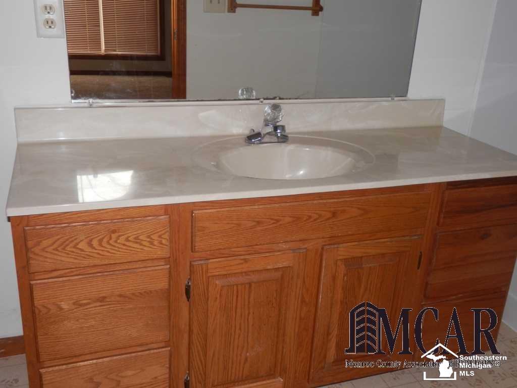 3730 Zink Road Carleton, MI 48117 - Photo 13 of 21