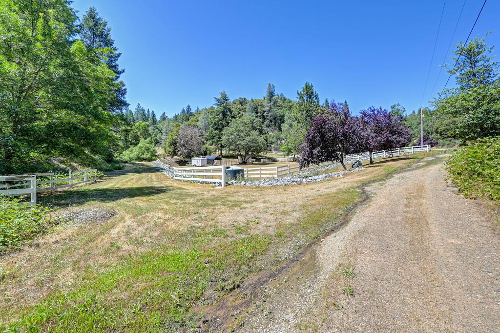 23505 Grand View Way Colfax, CA 95713 - Photo 2 of 32