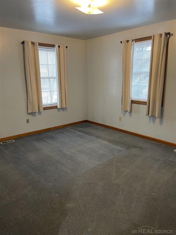 349 Grace Avenue Rochester, MI 48307 - Photo 16 of 31 50064775-15.JPG