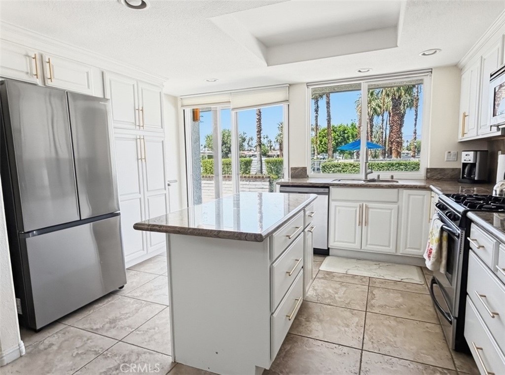 70 Durango Circle Rancho Mirage, CA 92270 - Photo 9 of 16