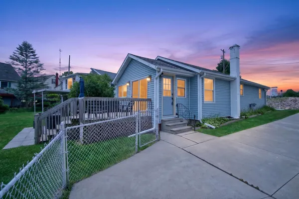 $278,900 | 298 Ackerson Lake Drive, Jackson, MI 49201